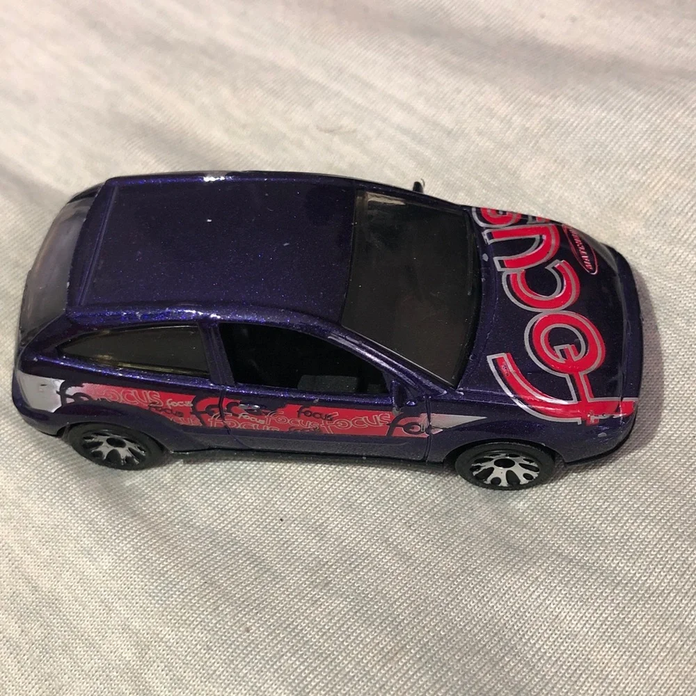 Purple Ford Focus